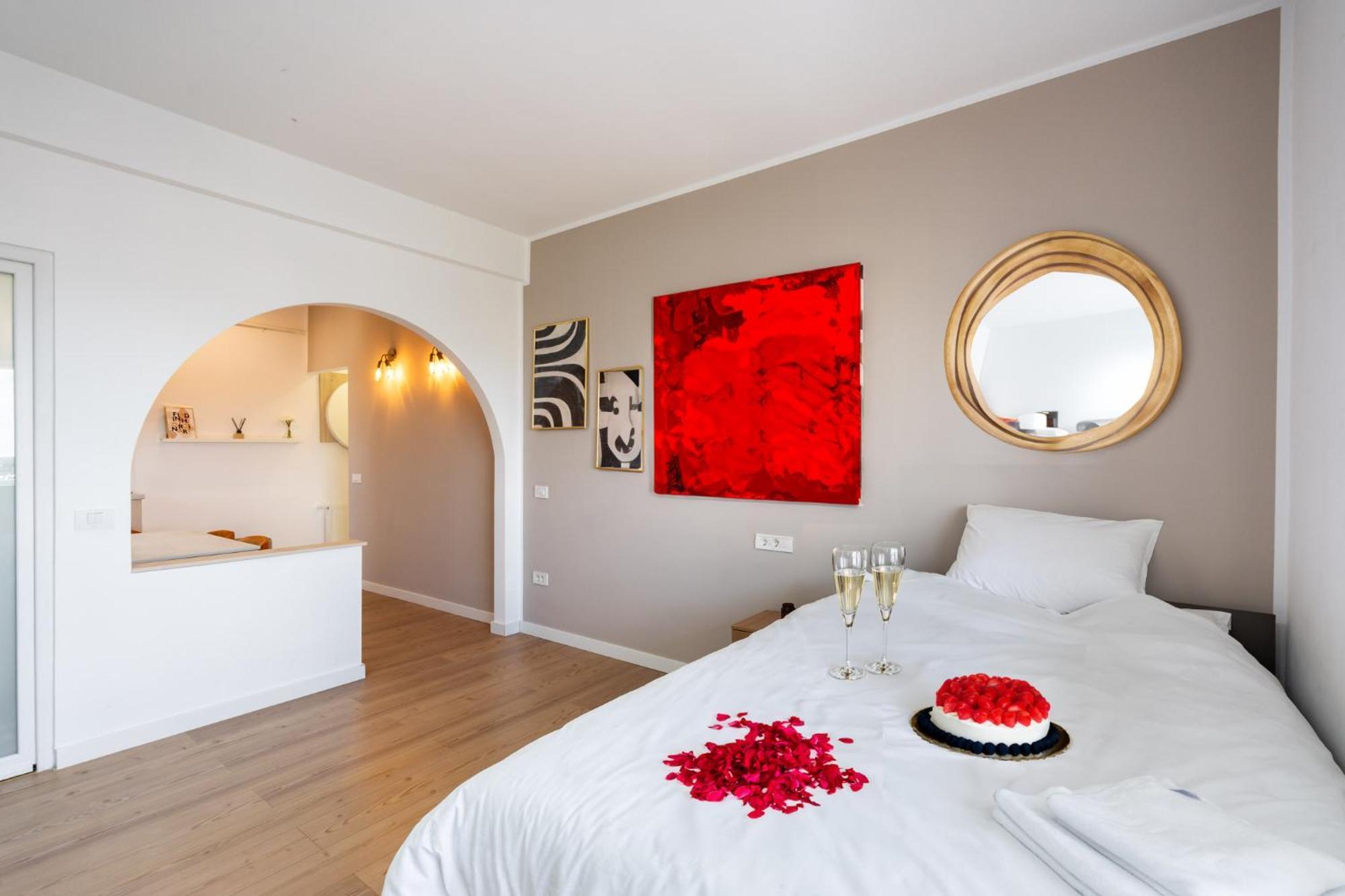 Sunset - Luxury Studio On Calea Victoriei Бухарест Экстерьер фото