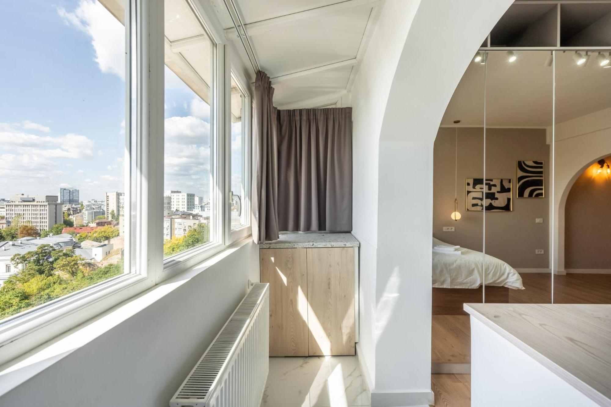 Sunset - Luxury Studio On Calea Victoriei Бухарест Экстерьер фото
